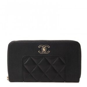 CHANEL Black Quilted Wallet